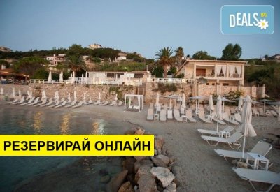 Нощувка на база HB в White Suites Resort 4*, Афитос, Халкидики