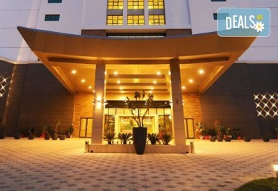 Нова година 2019, Amara Sealight Elite Hotel 5*, Кушадасъ: 3 или 4 нощувки, Ultra All Incl