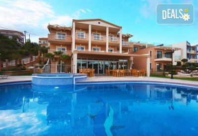 Нощувка на база HB в Blue View Hotel 3*, Лименария, о. Тасос