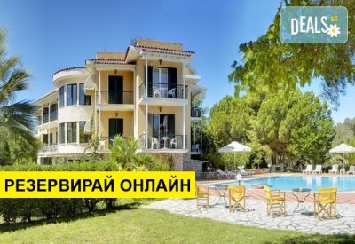 Нощувка на база BB в Adani Hotel 2*, Лефкада, о. Лефкада