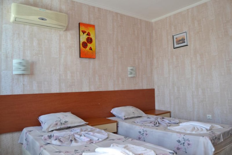 Хотел Кокиче - Снимка 1