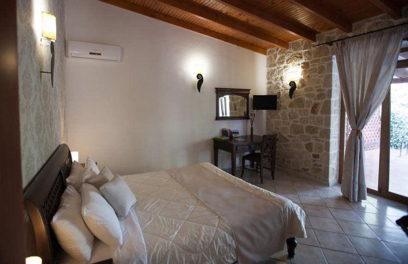 Alia Palace Luxury Hotel and Villas - Снимка 2