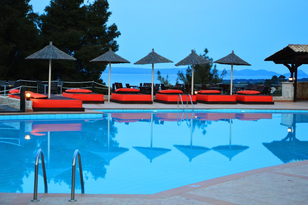 Ранни записвания: 3 нощувки със закуски и вечери в хотел Alia Palace 5*, Халкидики, Гърция през Юни! - Снимка 8