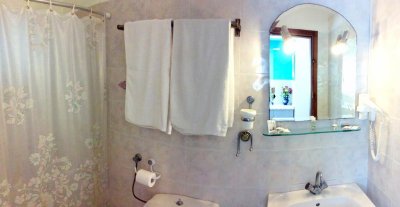 The Hotel Melissa Gold Coast - Снимка 7