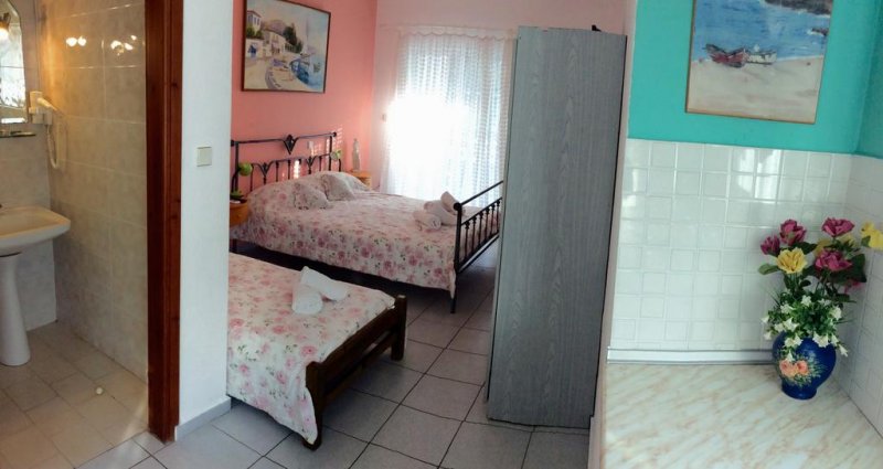 The Hotel Melissa Gold Coast - Снимка 5