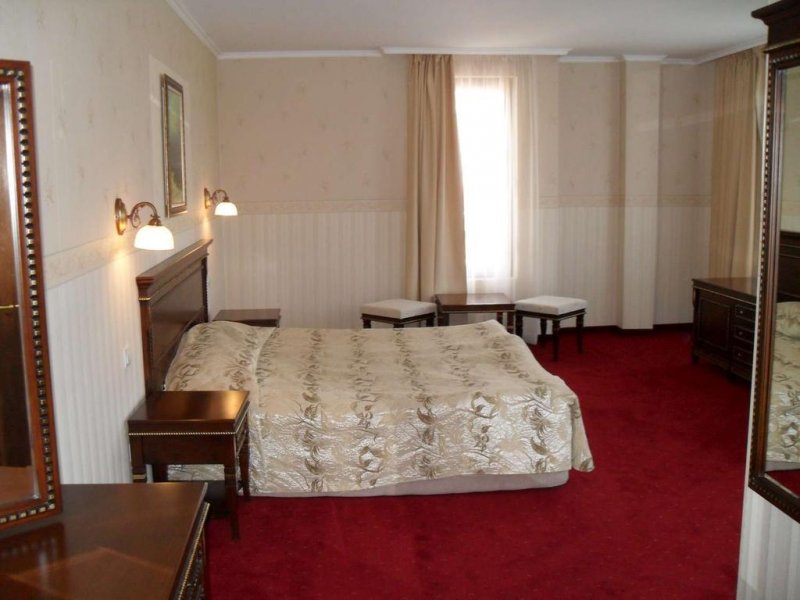 Хотел Иванчов Хан - Снимка 1