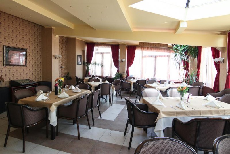 Хотел София Плаза - Снимка 11