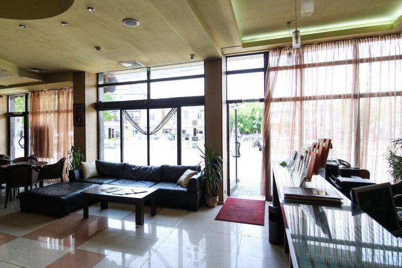 Хотел София Плаза - Снимка 11