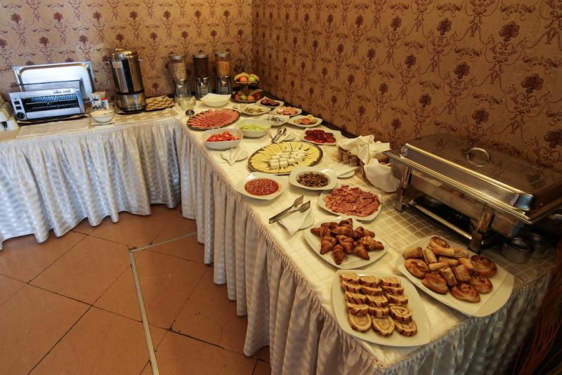 Хотел София Плаза - Снимка 8