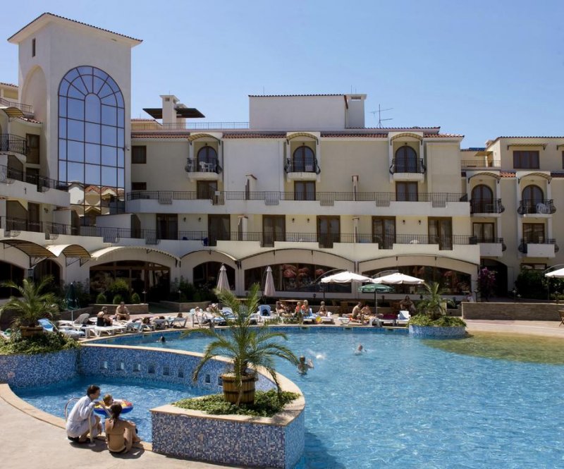 Хотел Мартинез - Снимка 11