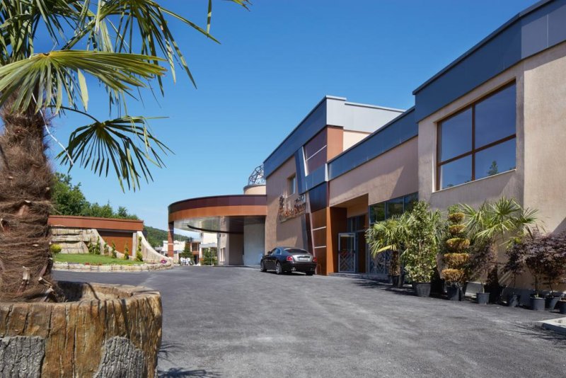 Хотел Парадайз Бийч  - Снимка 8