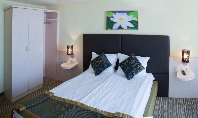 Хотел Славуна - Снимка 7