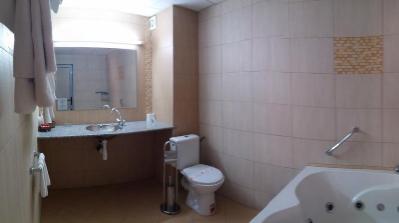 Хотел АТМ център - Снимка 3