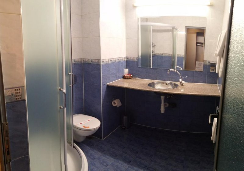 Хотел АТМ център - Снимка 7