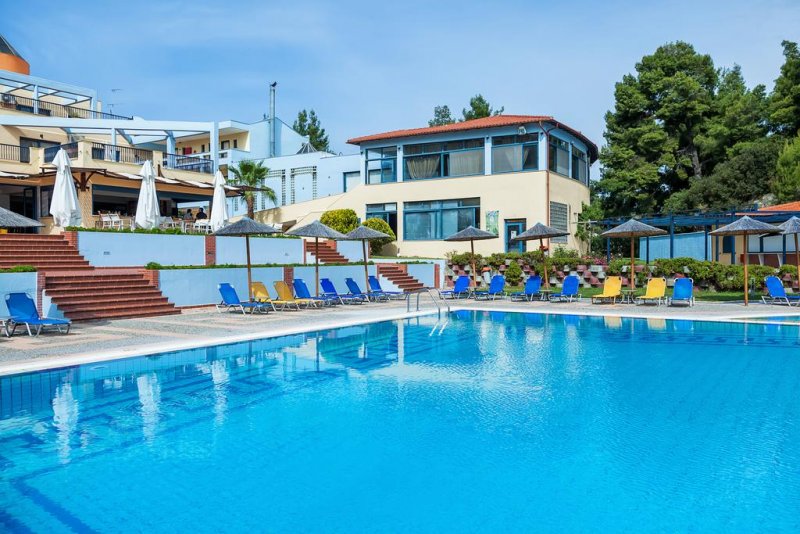 Atrium Hotel - Снимка 9