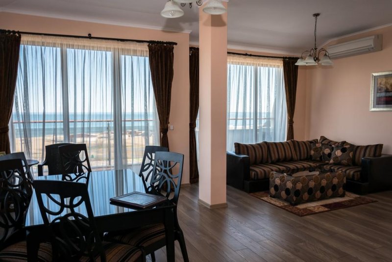 Хотел Лонг Бийч - Снимка 0