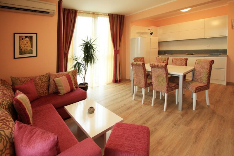 Хотел Лонг Бийч - Снимка 10