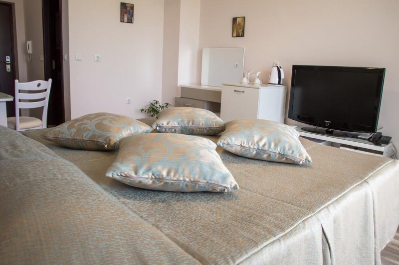 Хотел Лонг Бийч - Снимка 8