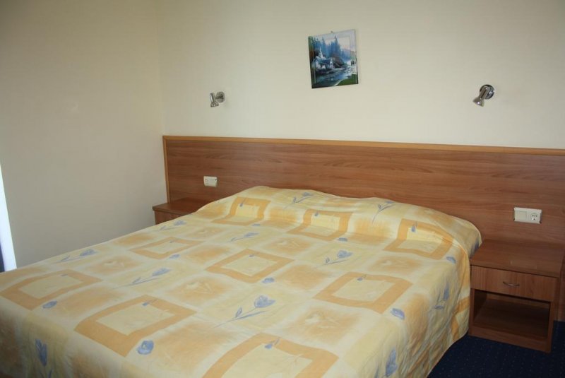 Хотел Перуника - Снимка 1