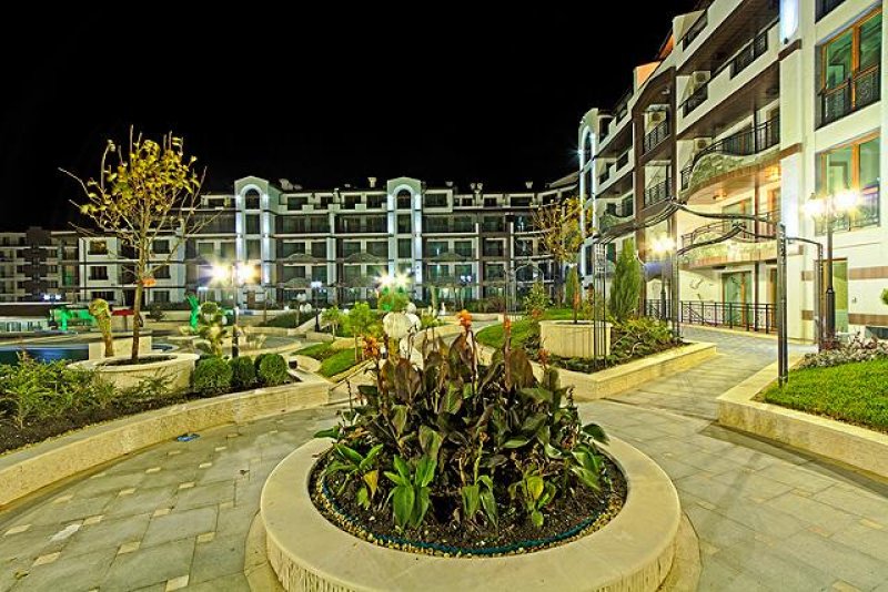 Роуз Гардънс Апарт Хотел - Снимка 8