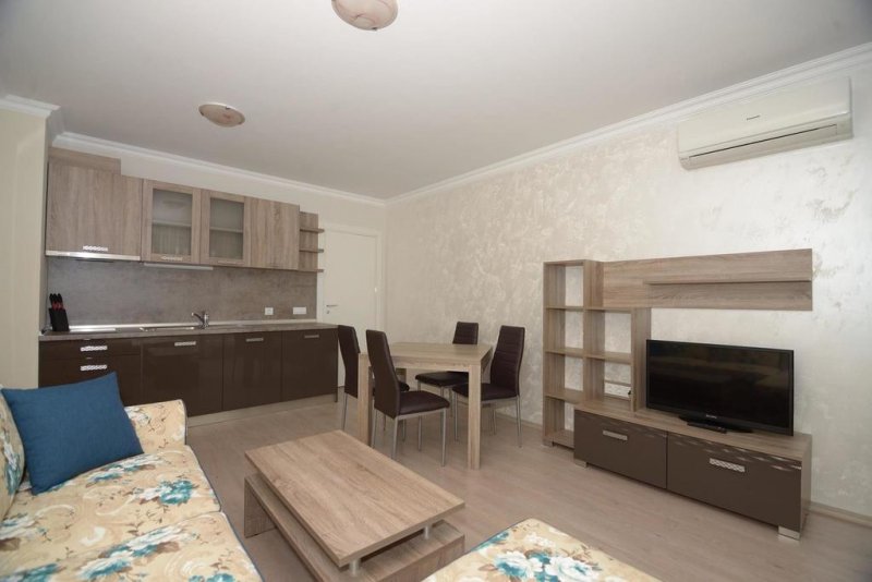 Роуз Гардънс Апарт Хотел - Снимка 3