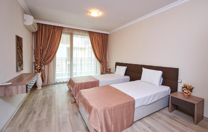 Роуз Гардънс Апарт Хотел - Снимка 10