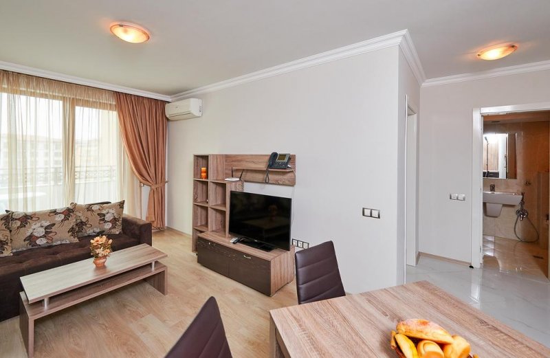 Роуз Гардънс Апарт Хотел - Снимка 4