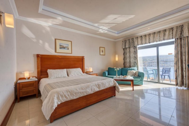 Paradise Bay Hotel - Снимка 3