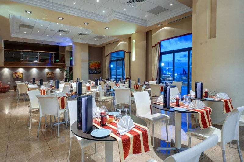 Paradise Bay Hotel - Снимка 10