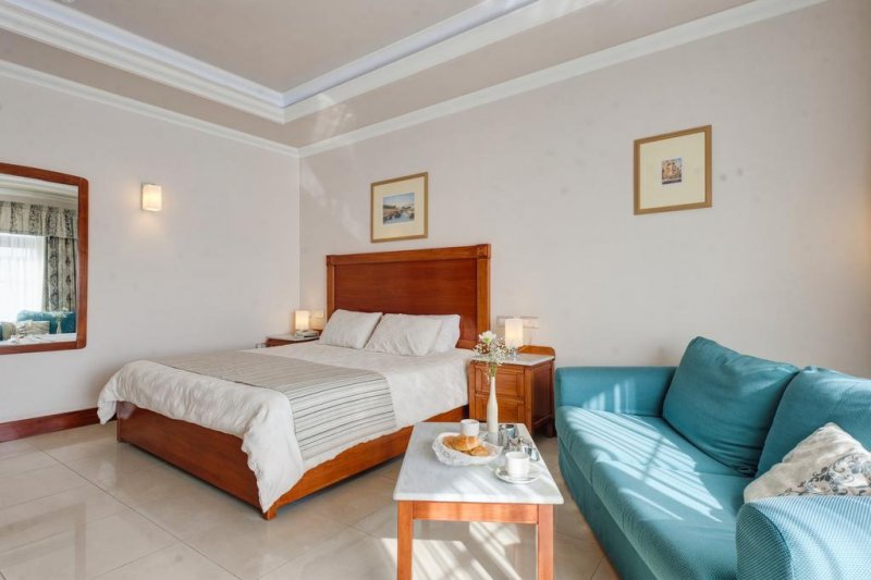 Paradise Bay Hotel - Снимка 3