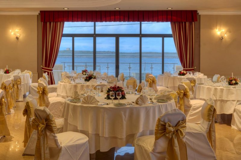 Paradise Bay Hotel - Снимка 4