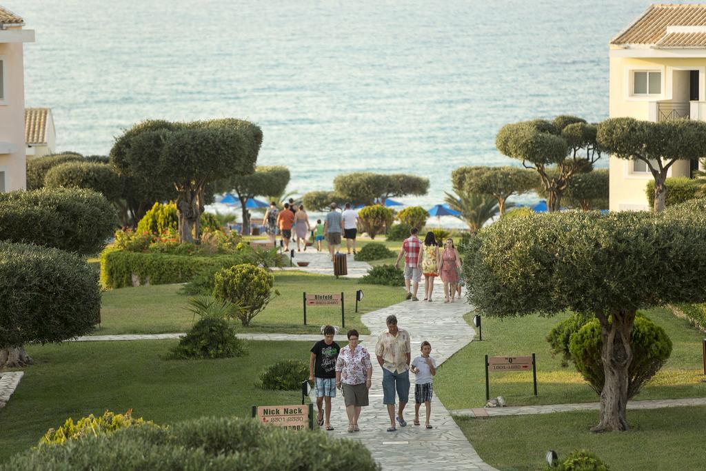 Великден в Гърция: 3 нощувки, All Inclusive в хотел Mareblue Beach 4*, o.Корфу! Дете до 11.99г. - безплатно! - Снимка 4