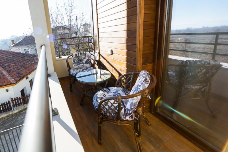 Twin House - Снимка 10