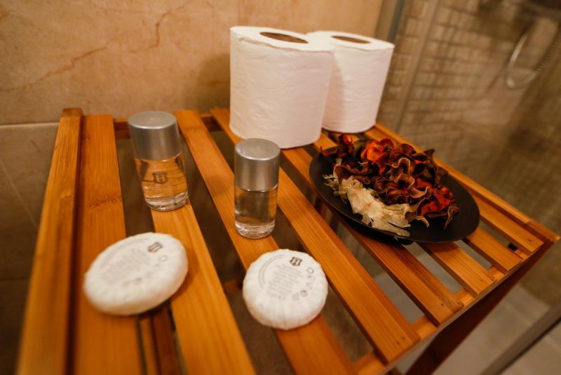 Twin House - Снимка 11