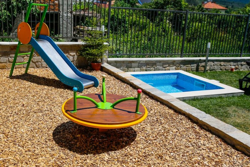 Twin House - Снимка 3