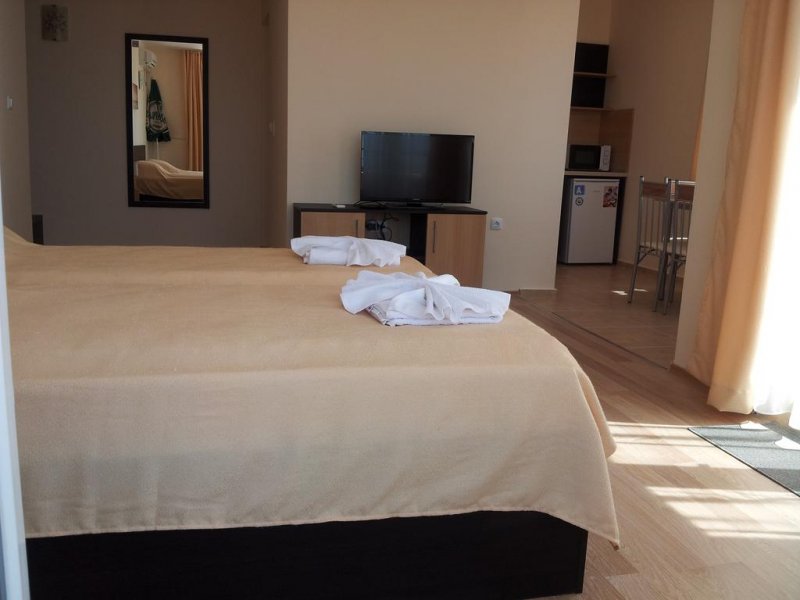 Къща за гости Козаров - Снимка 7