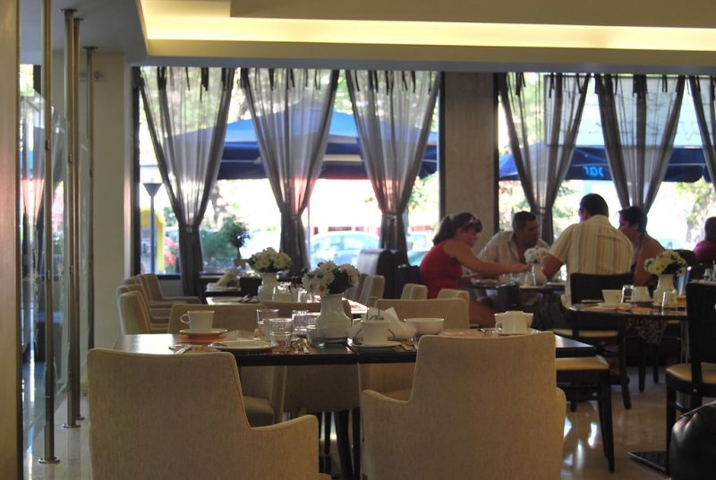 Saint George Hotel - Снимка 10