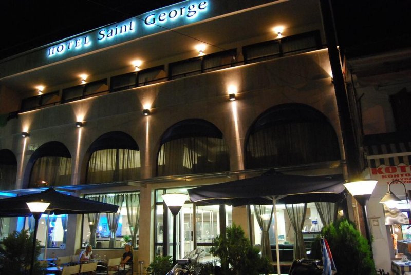 Saint George Hotel - Снимка 7