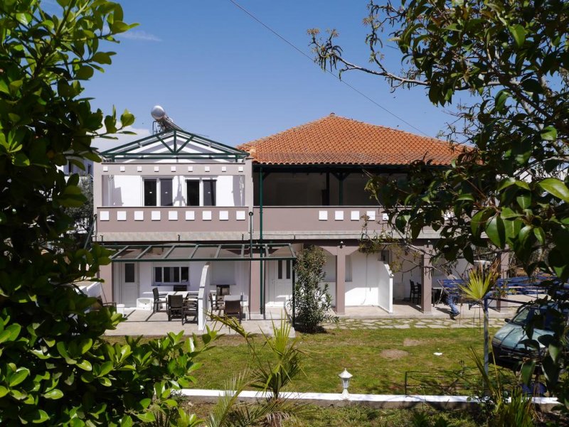 Blue Sky Boutique Apartments - Снимка 0