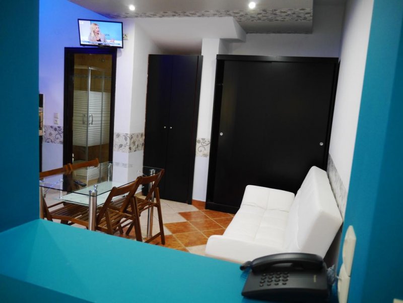 Blue Sky Boutique Apartments - Снимка 9