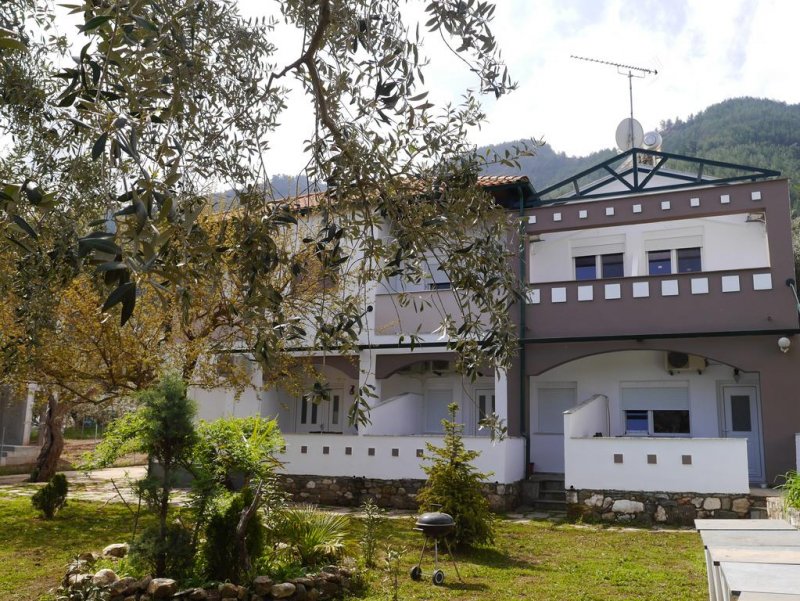 Blue Sky Boutique Apartments - Снимка 3