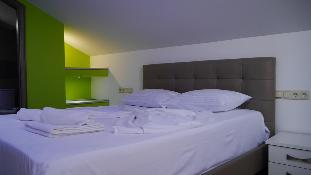 Ранни записвания за лято 2020 на остров Тасос, Гърция! Нощувка на човек в едноспален апартамент в Blue Sky Boutique Apartments, на 200м. от плажа - Снимка 37