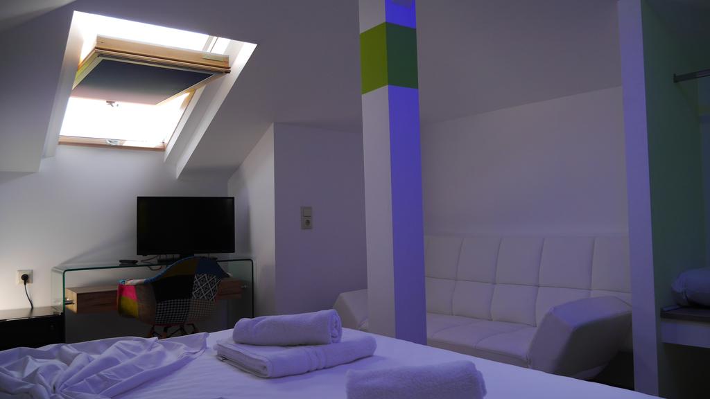 Ранни записвания за лято 2020 на остров Тасос, Гърция! Нощувка на човек в едноспален апартамент в Blue Sky Boutique Apartments, на 200м. от плажа - Снимка 10