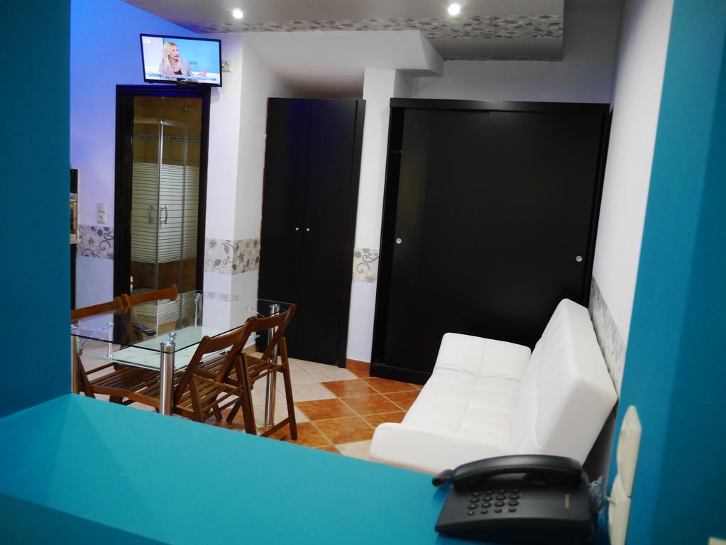 Ранни записвания за лято 2020 на остров Тасос, Гърция! Нощувка на човек в едноспален апартамент в Blue Sky Boutique Apartments, на 200м. от плажа - Снимка 29