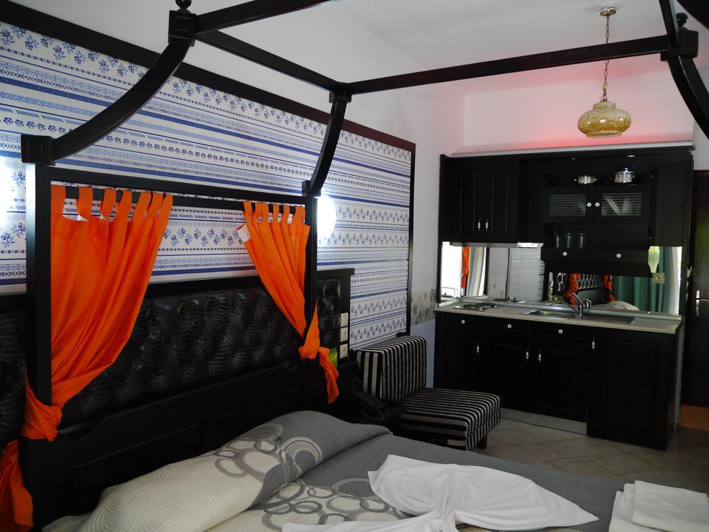 Ранни записвания за лято 2020 на остров Тасос, Гърция! Нощувка на човек в едноспален апартамент в Blue Sky Boutique Apartments, на 200м. от плажа - Снимка 20