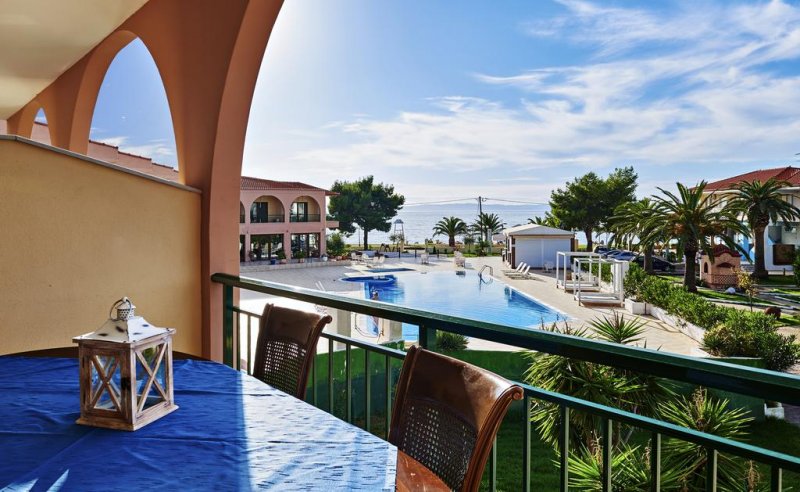 Toroni Blue Sea Hotel - Снимка 3