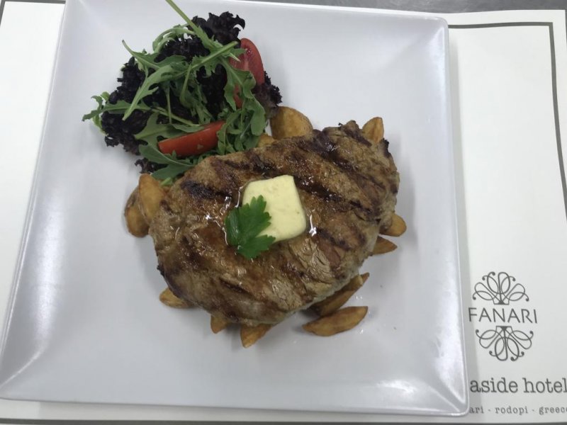 Fanari Hotel - Снимка 1