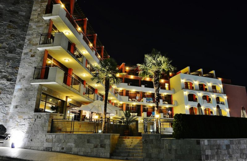 Хотел Нобел - Снимка 4