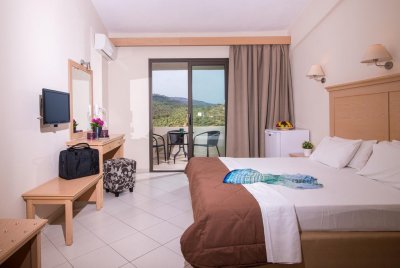 Aeria Hotel - Снимка 1