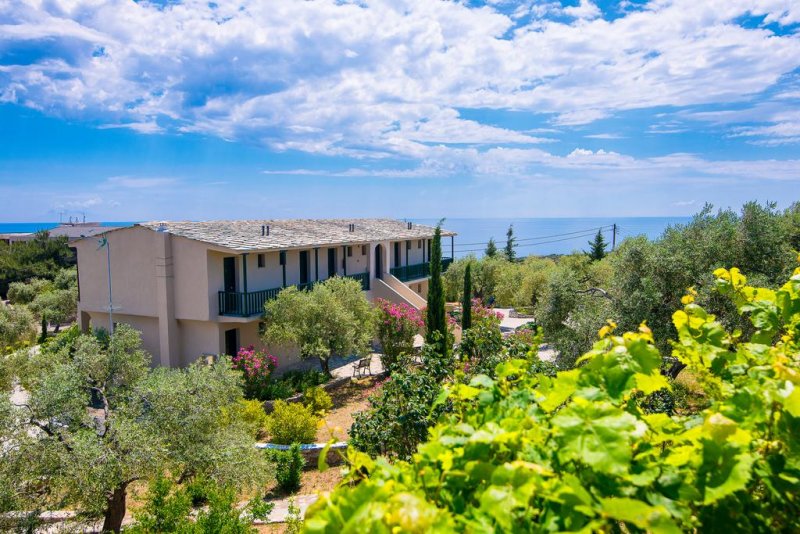 Aeria Hotel - Снимка 4